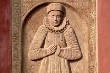 náhrobník Johanky Hrádecké z Temnic († 1610) ( © Pavel Zany Komárek 03/2011)
