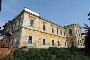 zahradní průčelí zámku  ( © Jan P. Štěpánek 06/2015)