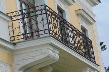 Balkon na jz. straně (© Dušan Dohňanský 10/2020)