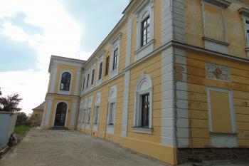 Sv. nároží zámku (© Dušan Dohňanský 10/2020)