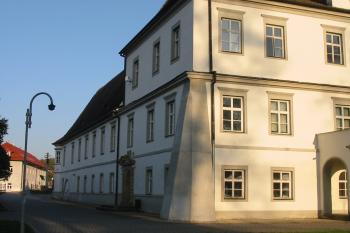 jz.roh zámku (© D Dohňanský, 11/2014)