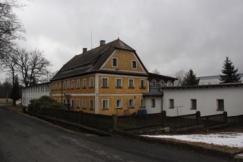 Zámeček od jihu ( © Ivan Grisa 03/2011)