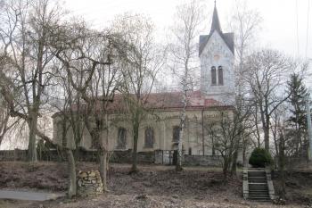 celkový pohled od vesnice (© rodo chrozit, 03/2011)