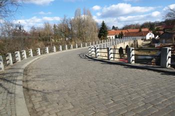  ( © Milan Caha 04/2011)