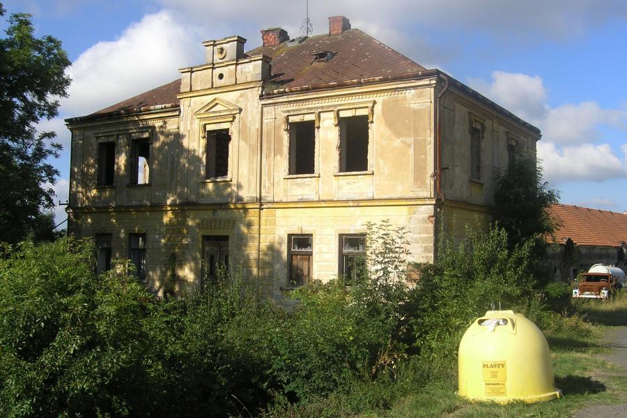 Budov