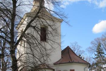 kostelík od východu (© rodo chrozit, 04/2011)