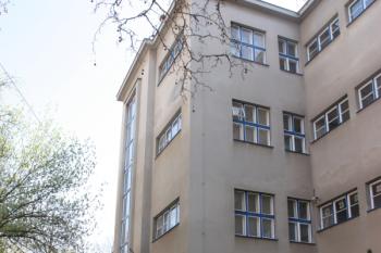 Levý vstupní risalit ( © Ivan Grisa 04/2011)