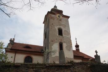 Kostel od jihu ( © Ivan Grisa 04/2011)