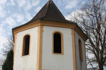 Zvonice od severovýchodu ( © Ivan Grisa 04/2011)