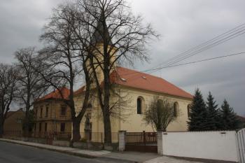 Kostel od jihovýchodu ( © Ivan Grisa 04/2011)