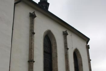 Presbytář od jihu ( © Ivan Grisa 04/2011)