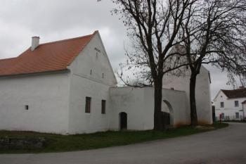 Statek čp. 3 od severovýchodu ( © Ivan Grisa 04/2011)