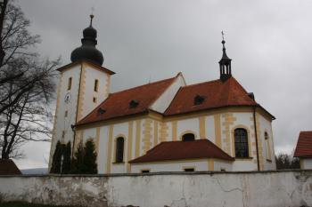 Kostel od jihovýchodu ( © Ivan Grisa 04/2011)