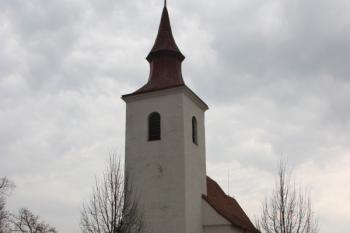 Kostel od západu ( © Ivan Grisa 04/2011)