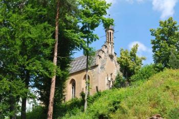 Zámecká kaple, vysvěcená v roce 1851. ( © Miroslav BITTER 06/2008)