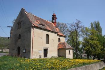 Kostel od jihozápadu ( © Ivan Grisa 04/2011)