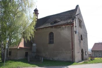 Kostel od severozápadu ( © Ivan Grisa 04/2011)