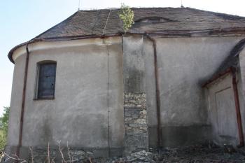 Kostel od severu ( © Ivan Grisa 04/2011)