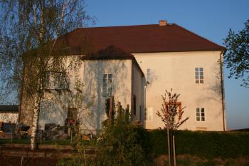 Pohled z východu ( © Petr Nožička 04/2011)