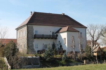 zámek Ráby (© Vlastislav Mareček, 03/2016)