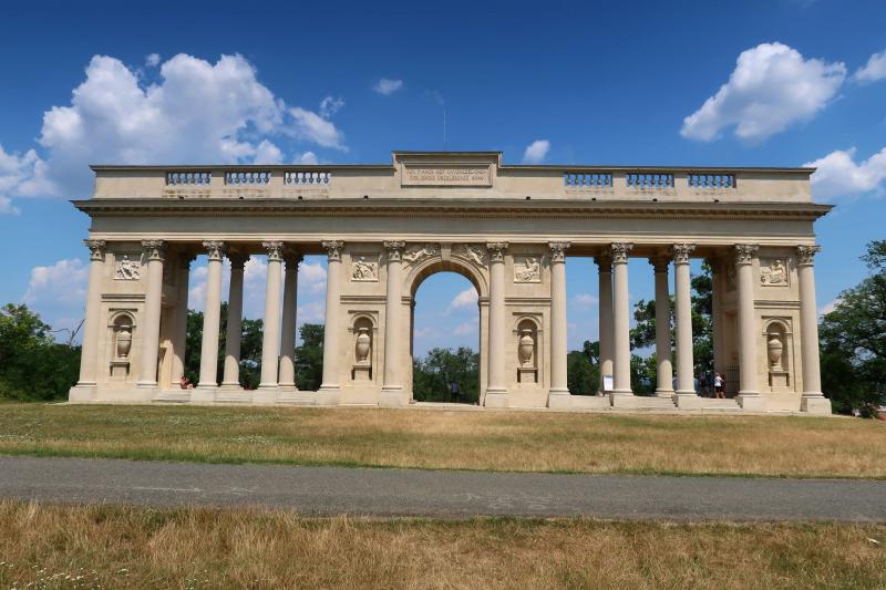 Kolonáda Na Reistně